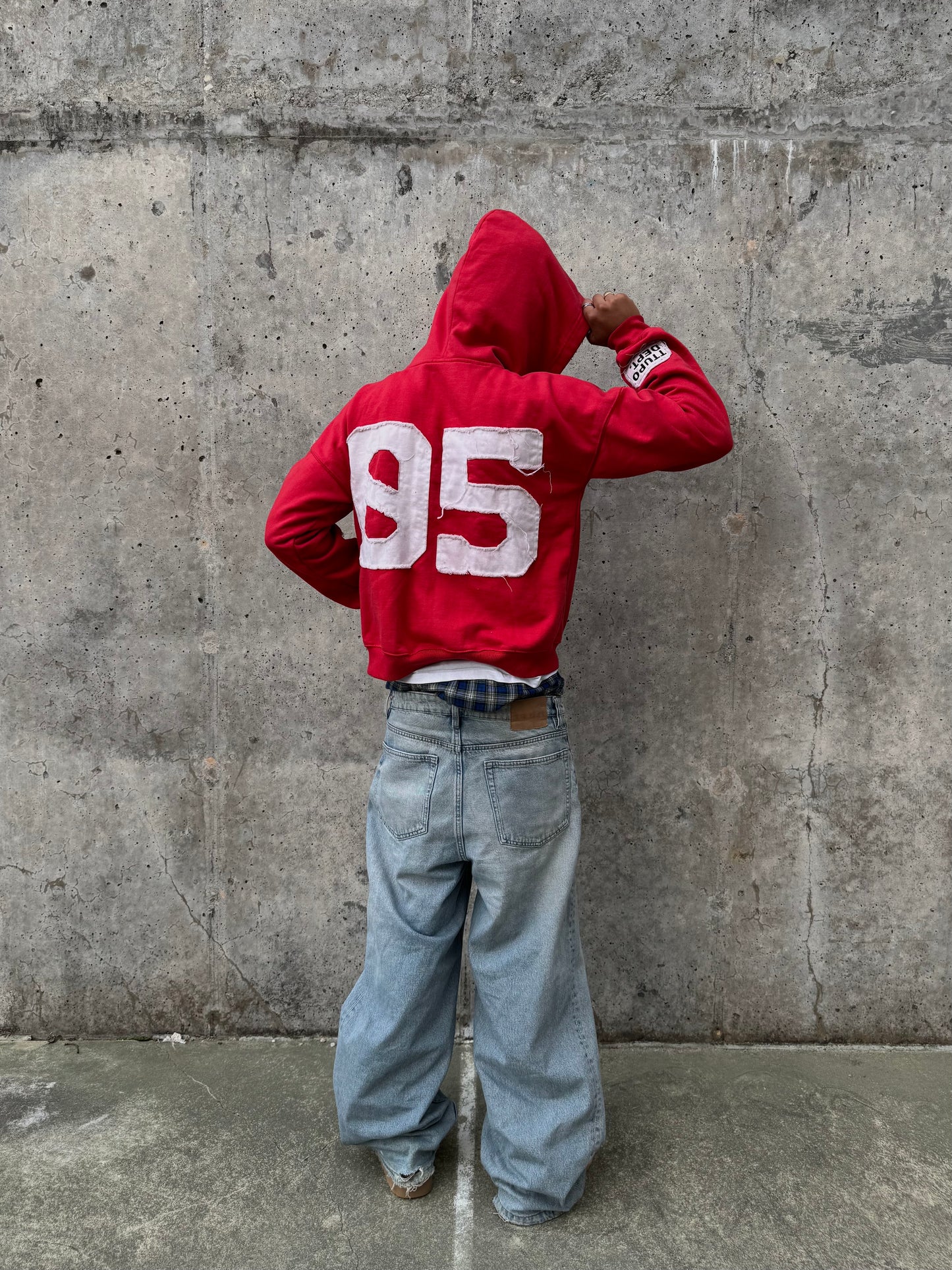 05 HOODIE "RED"